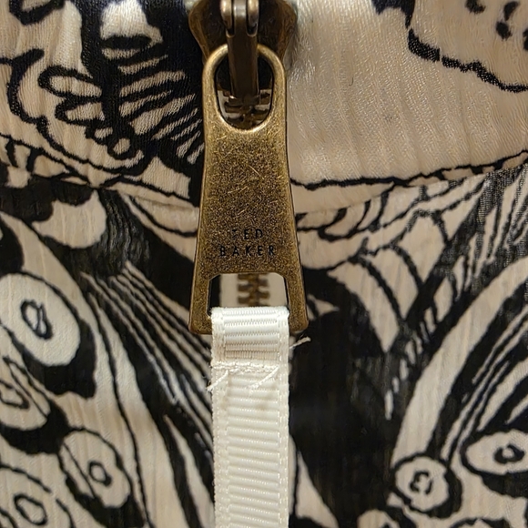 Ted Baker Johsiie Stand Collar Balloon Sleeve Top - Picture 13 of 15